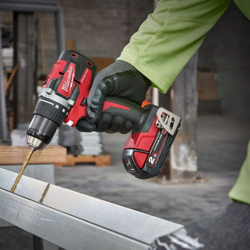 MILWAUKEE M18CBLDD-202C